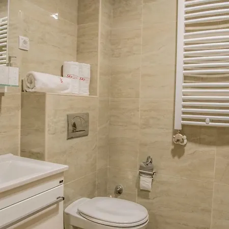 Skynet Apartment